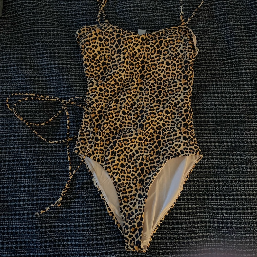 Nordstrom Chelsea28 XS leopard print one piece swimsuit